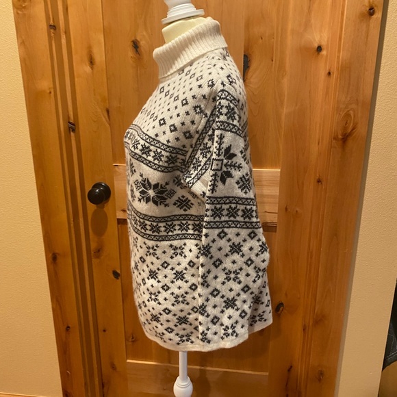 MORE & MORE K.H. By MOHR winter 80% WOOL snowflakes sweater. Size Junior - Picture 5 of 10